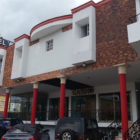 Hotel&Restaurante Flamboyan Higüey Exterior foto